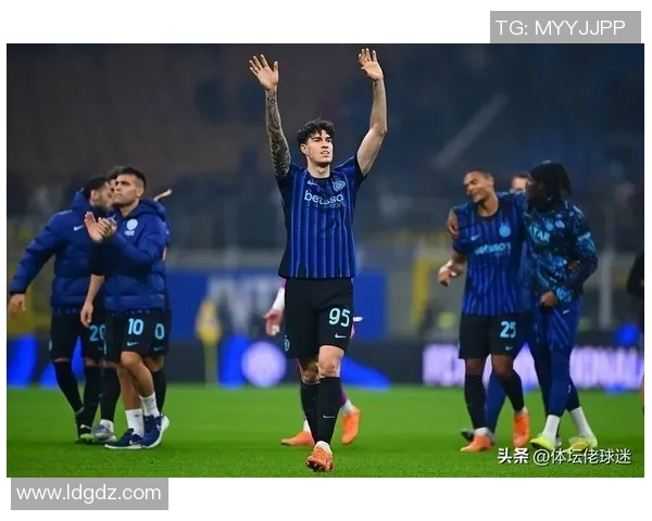 劳塔罗闪耀!蓝黑军团2-1力克热那亚,意甲榜首易主,国米登顶! 劳塔罗闪耀!蓝黑军团2-1力克热那亚,意甲榜首易主,国米登顶!